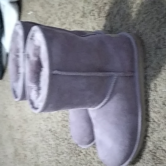 Uggs light purple boots - Picture 4 of 5